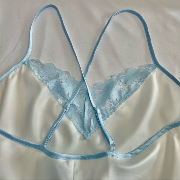 Brides Lilac+London 2-pc. Mrs. Bride Satin Chemise Wrapper Robe Set Wedding Med - Picture 10 of 12